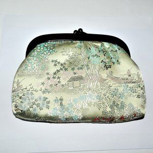 La Regale Vintage Silk Clutch/Bag